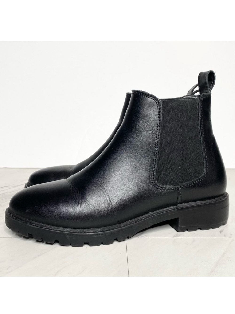 Steve Madden Leopold Chelsea Black Leather Bootie 6M